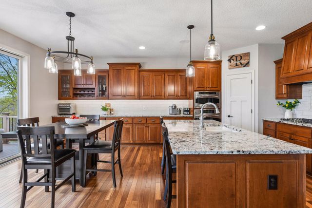 16527 75th Avenue N, Maple Grove, MN 55311