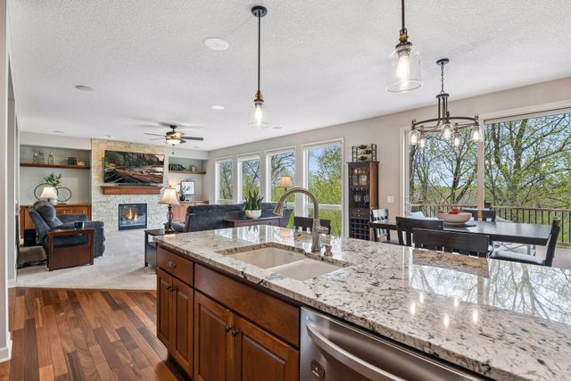 16527 75th Avenue N, Maple Grove, MN 55311