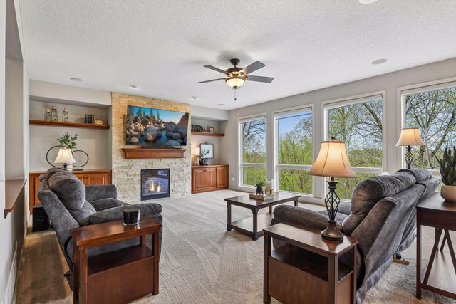 16527 75th Avenue N, Maple Grove, MN 55311