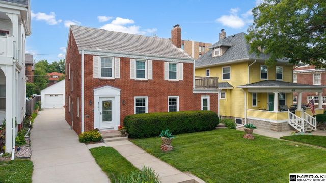 4816 Davenport Street, Omaha, NE 68132