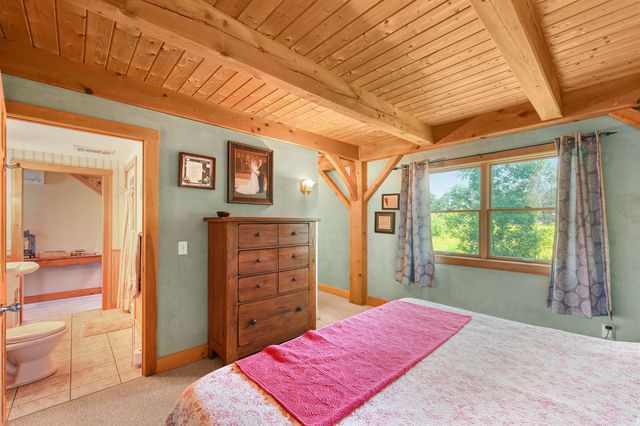 732 Station Road, North Hero, VT 05474