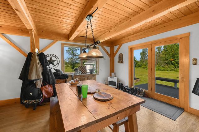 732 Station Road, North Hero, VT 05474