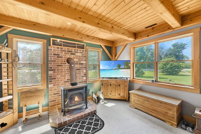 732 Station Road, North Hero, VT 05474