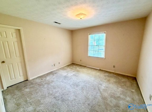2414 Surrey Lane SE, Decatur, AL 35601