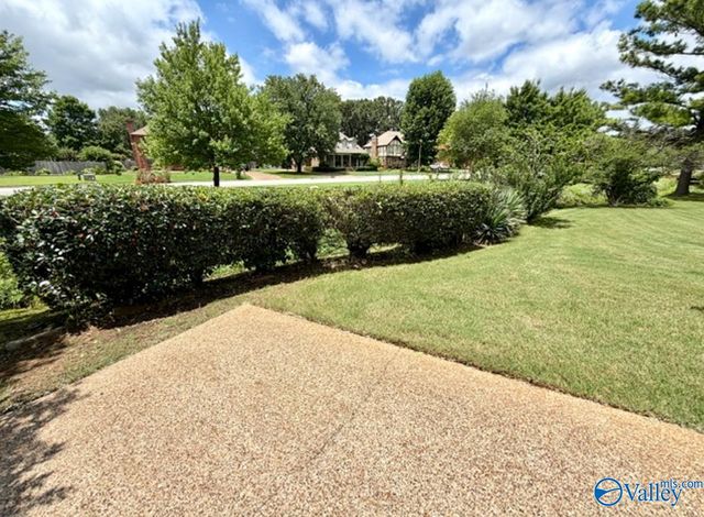 2414 Surrey Lane SE, Decatur, AL 35601