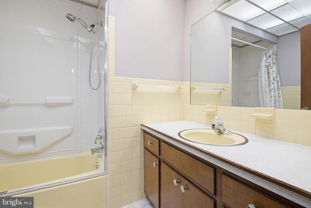 2149 STONECREST DR, Lancaster, PA 17601
