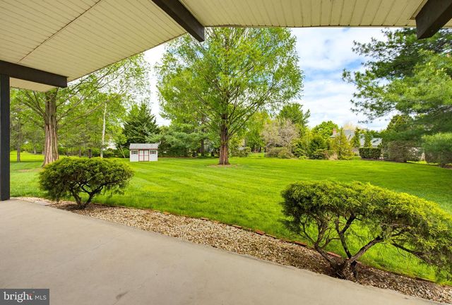 2149 STONECREST DR, Lancaster, PA 17601