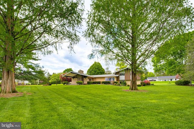 2149 STONECREST DR, Lancaster, PA 17601