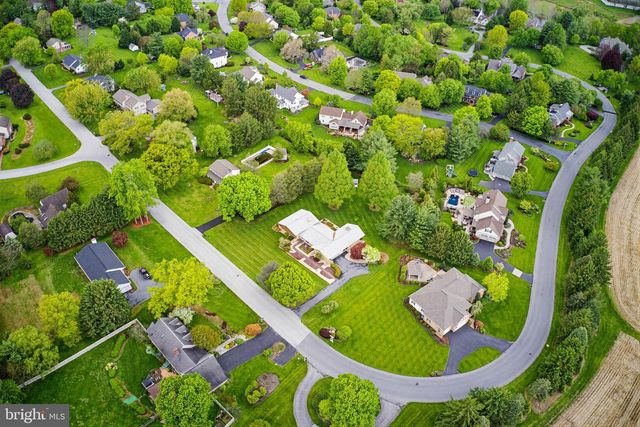 2149 STONECREST DR, Lancaster, PA 17601