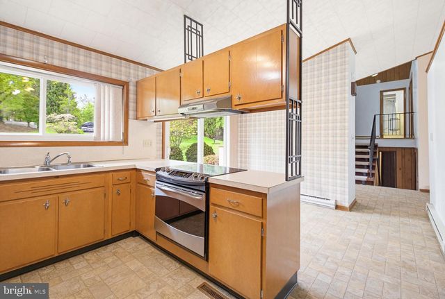 2149 STONECREST DR, Lancaster, PA 17601