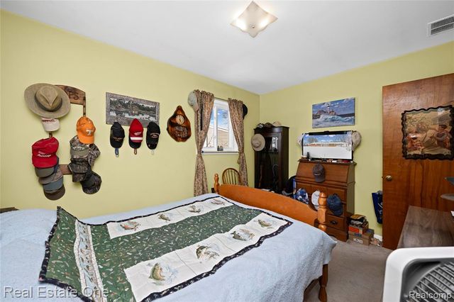 1632 Bolton Street, Walled Lake, MI 48390