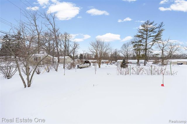 1632 Bolton Street, Walled Lake, MI 48390