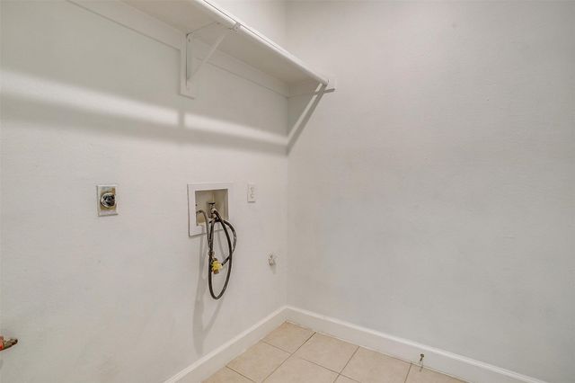 1945 Reddenson Court, Carrollton, TX 75010