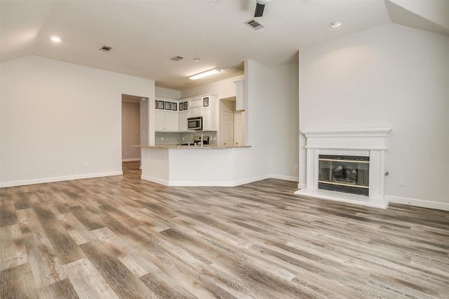 1945 Reddenson Court, Carrollton, TX 75010