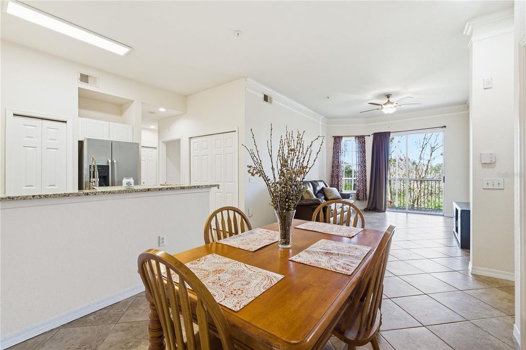 Image 2 of property listing at 5140 NORTHRIDGE ROAD 306, Sarasota, FL 34238