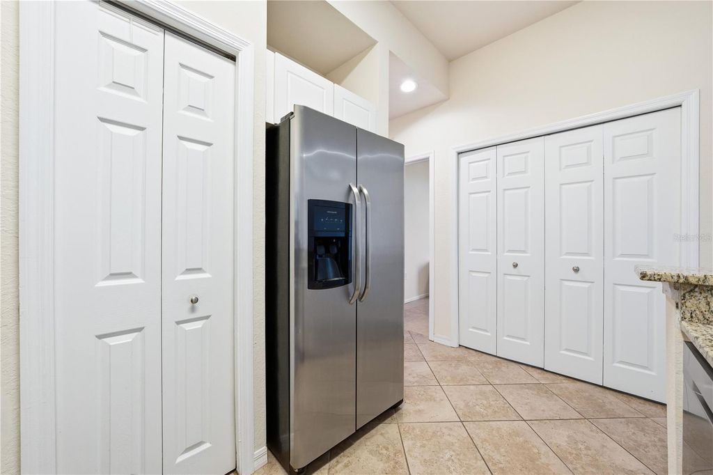 Image 18 of property listing at 5140 NORTHRIDGE ROAD 306, Sarasota, FL 34238