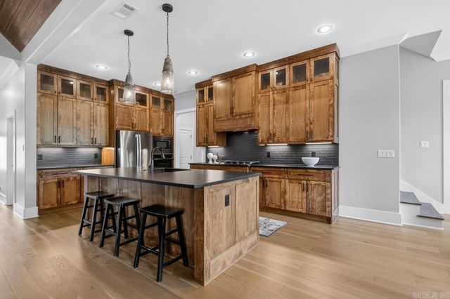 7400 Northwood Drive, Benton, AR 72019