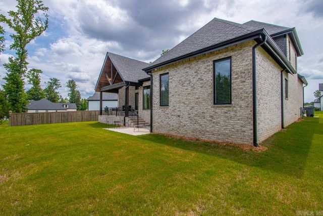 7400 Northwood Drive, Benton, AR 72019