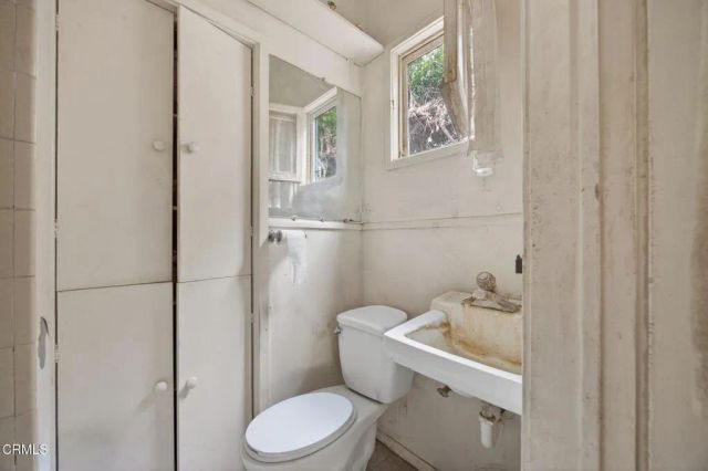 108 Barry Drive, Ventura, CA 93001