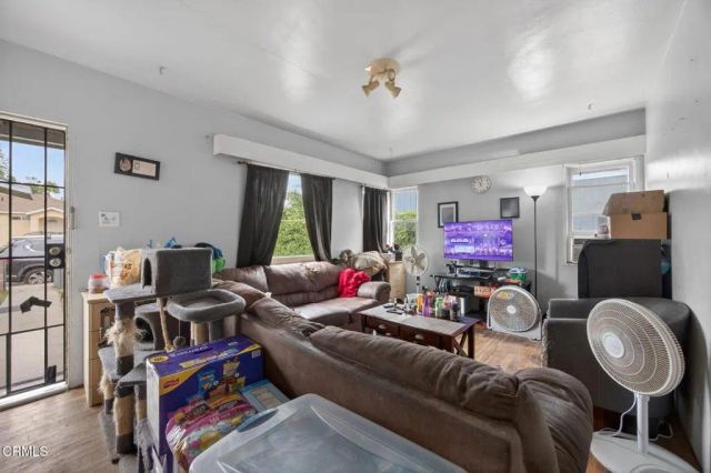 108 Barry Drive, Ventura, CA 93001