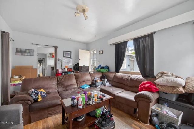 108 Barry Drive, Ventura, CA 93001