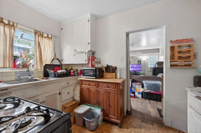 108 Barry Drive, Ventura, CA 93001