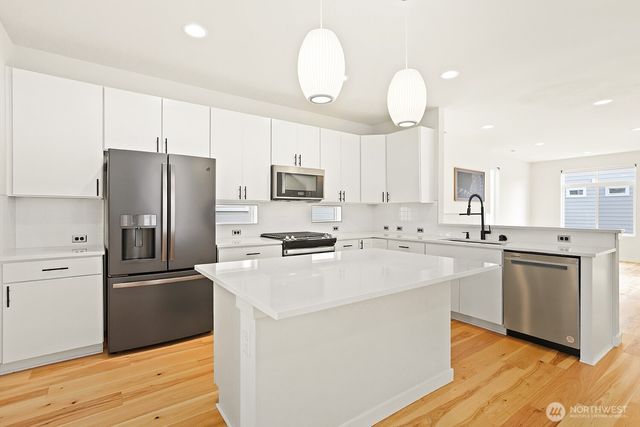 22503 70th Place W, Mountlake Terrace, WA 98043