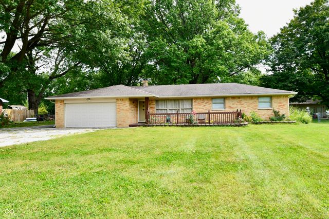 2051 N Avon, Avon, IN 46123