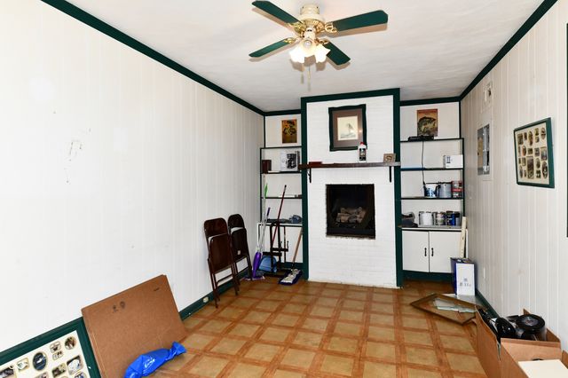 2051 N Avon, Avon, IN 46123