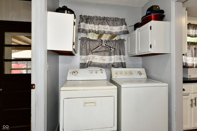 2051 N Avon, Avon, IN 46123