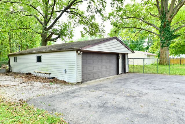 2051 N Avon, Avon, IN 46123