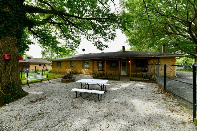 2051 N Avon, Avon, IN 46123