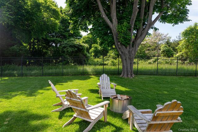 700 Gin Lane, Southold, NY 11971