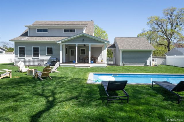 700 Gin Lane, Southold, NY 11971