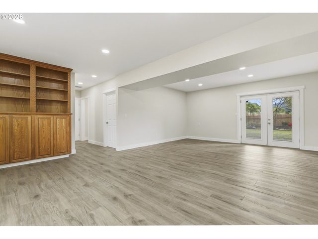 2188 Sw BINFORD LAKE Pkwy, Gresham, OR 97080