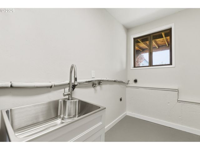2188 Sw BINFORD LAKE Pkwy, Gresham, OR 97080