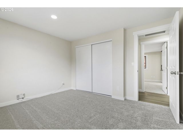 2188 Sw BINFORD LAKE Pkwy, Gresham, OR 97080
