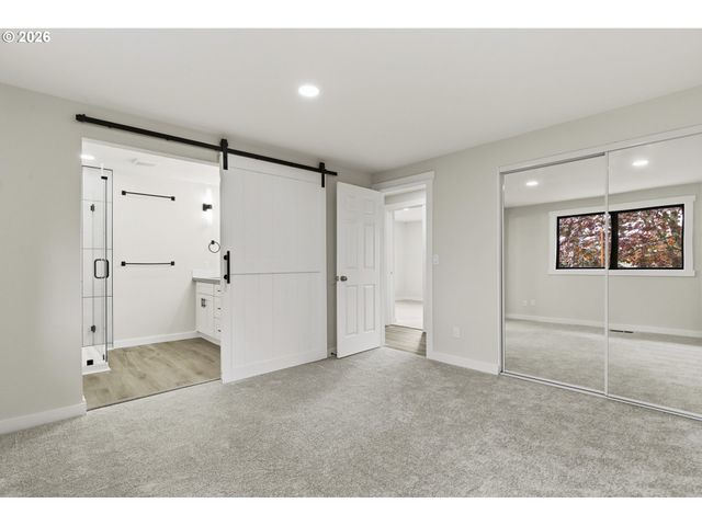 2188 Sw BINFORD LAKE Pkwy, Gresham, OR 97080
