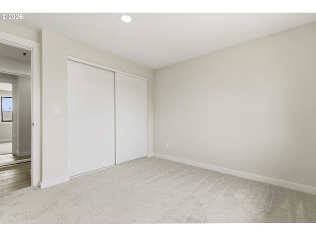 2188 Sw BINFORD LAKE Pkwy, Gresham, OR 97080