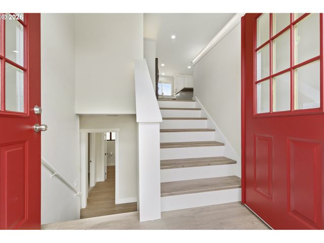 2188 Sw BINFORD LAKE Pkwy, Gresham, OR 97080