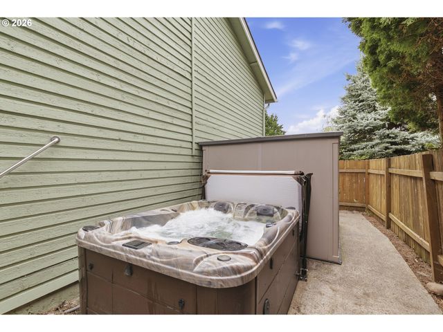 2188 Sw BINFORD LAKE Pkwy, Gresham, OR 97080