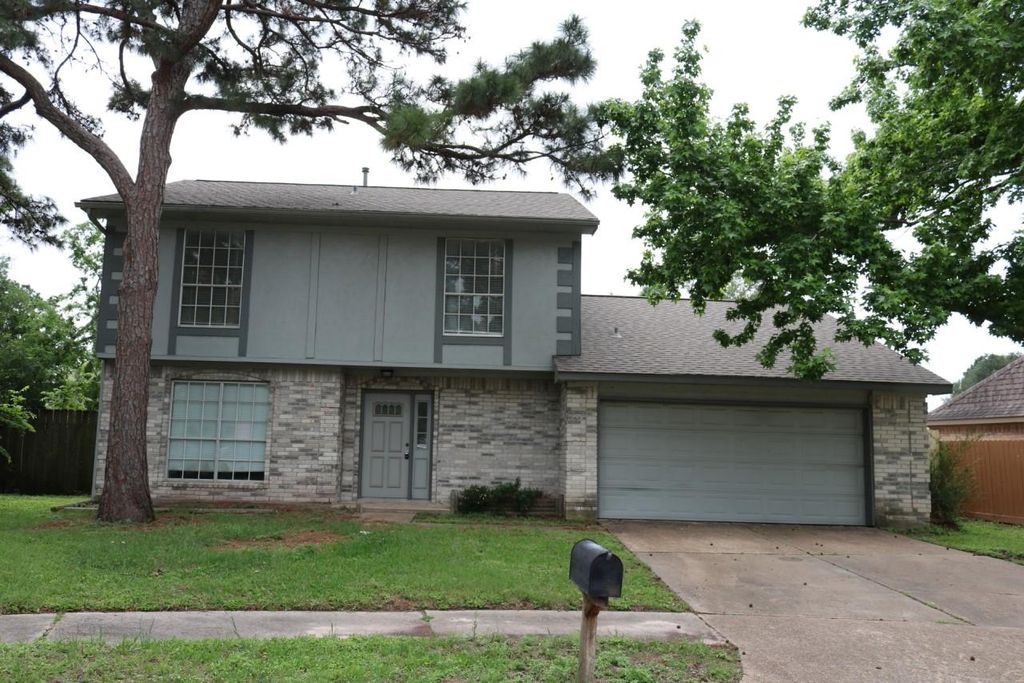 15511 Sungold Court, Houston, TX 77095