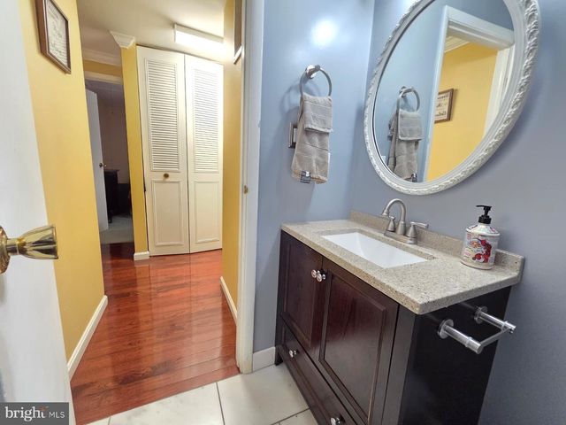 710 N ARGONNE AVE, Sterling, VA 20164