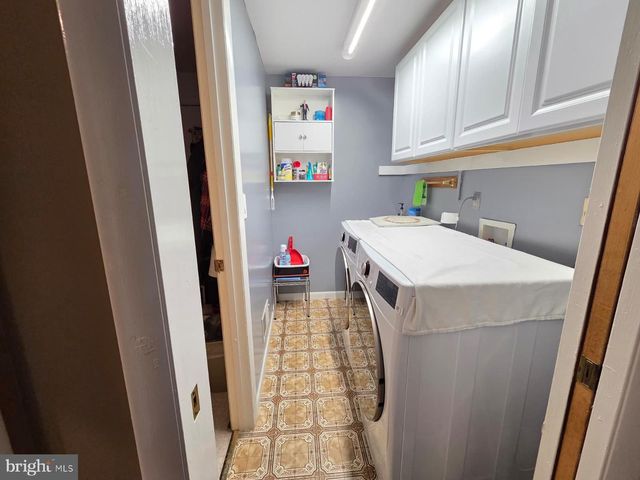 710 N ARGONNE AVE, Sterling, VA 20164