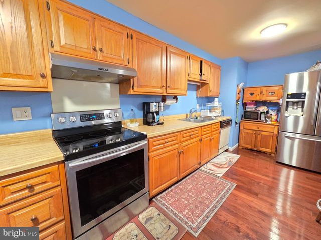710 N ARGONNE AVE, Sterling, VA 20164