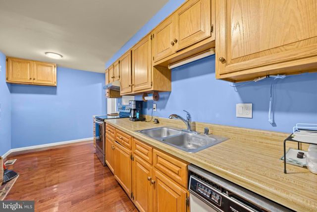 710 N ARGONNE AVE, Sterling, VA 20164