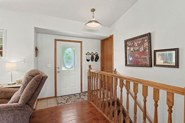 1396 E Longhorn Ct, Derby, KS 67037