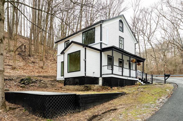 37 Maple Avenue, Highland, NY 12528