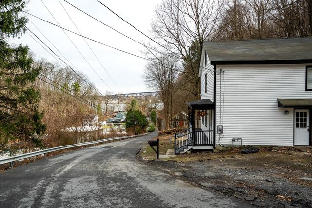 37 Maple Avenue, Highland, NY 12528