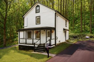 37 Maple Avenue, Highland, NY 12528
